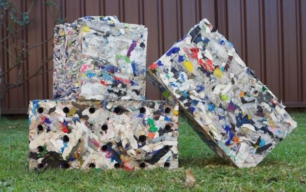 Старый пластик получит новую жизнь в виде «неразрушимых» строительных кирпичей
